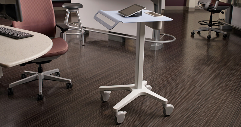 Sync-Systems-Pocket-Cart-Amia-Chairs-Verge-Stools-11-0000219.DL